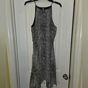 NWT Elegant Black and White Sleeveless Dress. NWT.